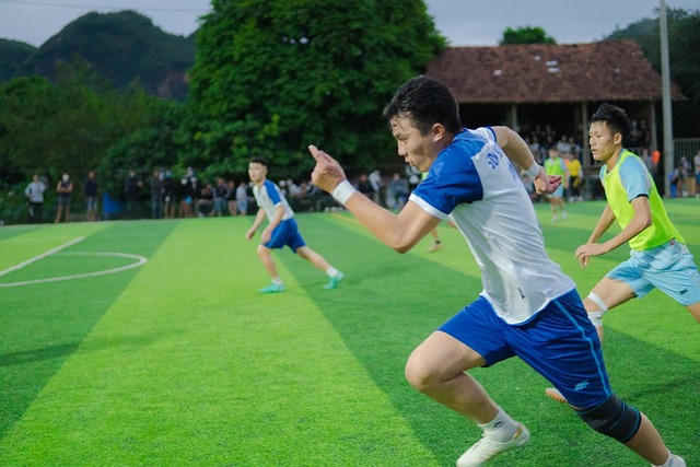 英媒：利物浦准备总价1.4亿镑再次报价伊萨克，预计今天送达